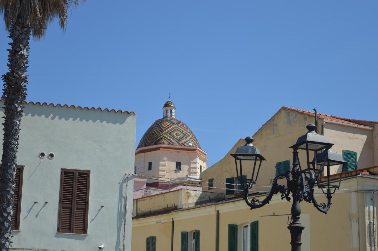 B&B Gaudi Альгеро Экстерьер фото