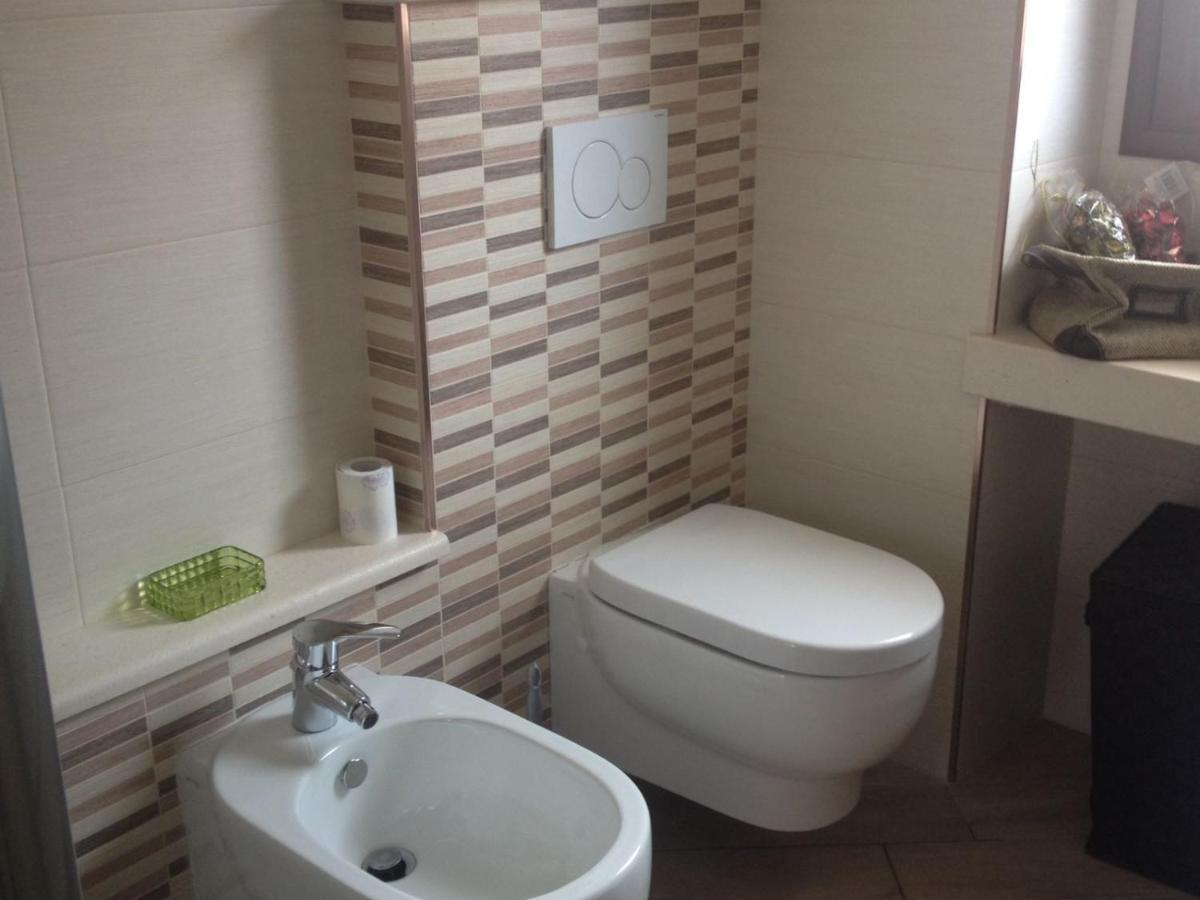 B&B Gaudi Альгеро Экстерьер фото
