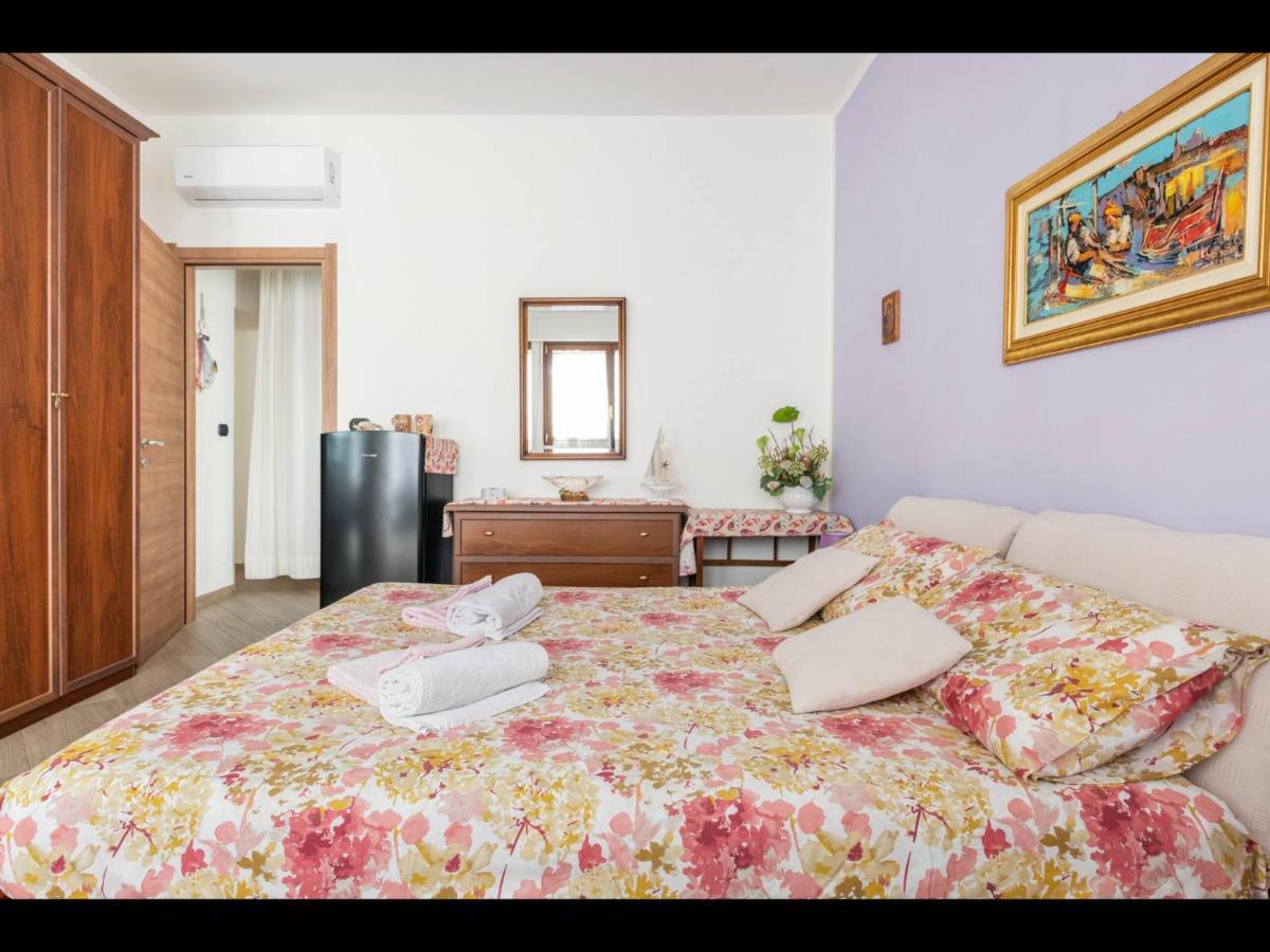 B&B Gaudi Альгеро Экстерьер фото